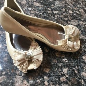 ALFANI flats Taupe sz6 jeweled bow